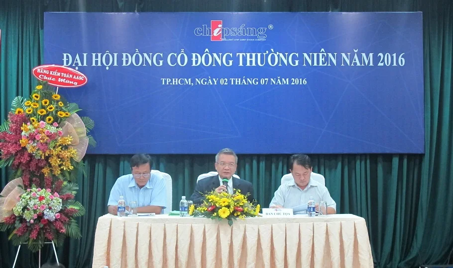 ĐOÀN CHỦ TỌA ĐẠI HỘI